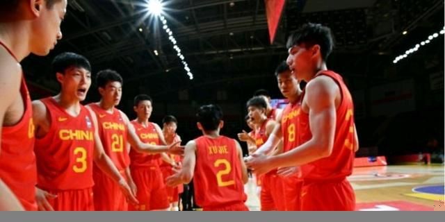 SHE合体出游为Hebe庆生 Selina与Ella甜蜜送祝福 2020-03-31 3月30日，任家萱（Selina）通过微博晒出一组和田馥甄（Hebe）、陈嘉桦（Ella）出游徒步健身的照片，并大方表白姐妹Hebe为其庆祝36岁生日。
